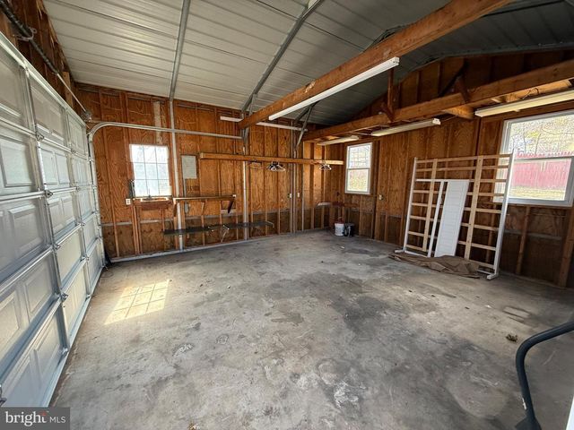 17 TURKEY HILL RD, Augusta, WV 26704