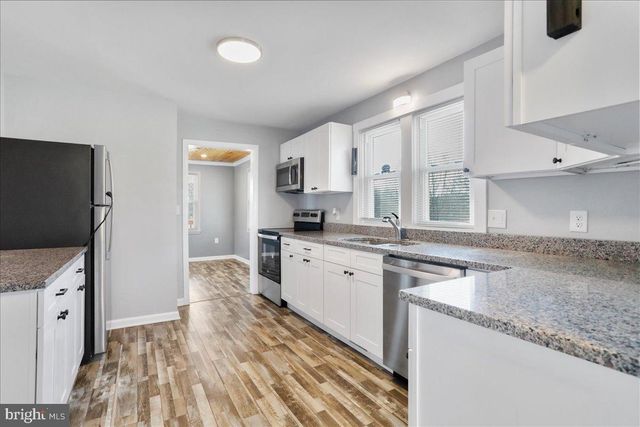 17 TURKEY HILL RD, Augusta, WV 26704