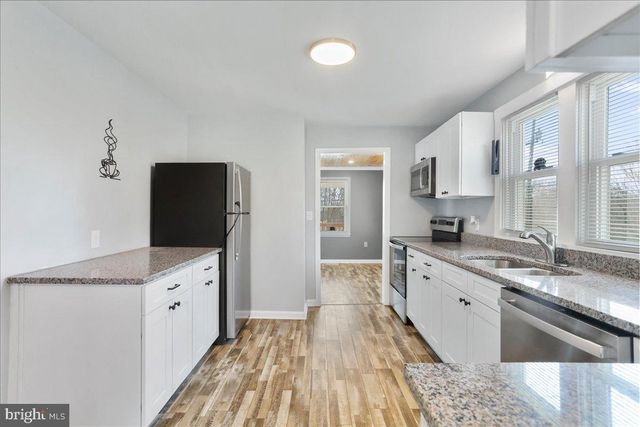 17 TURKEY HILL RD, Augusta, WV 26704