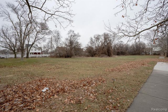 555 Smith Street, Detroit, MI 48202