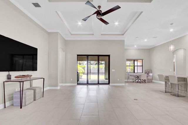 9242 Balsamo Drive, Palm Beach Gardens, FL 33412