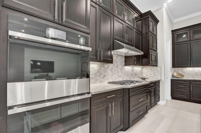 9242 Balsamo Drive, Palm Beach Gardens, FL 33412