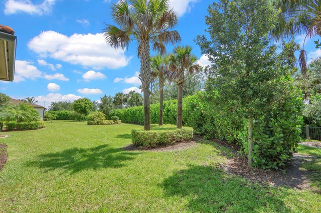 9242 Balsamo Drive, Palm Beach Gardens, FL 33412