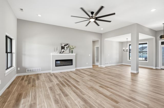 5321 SPARTINA, Columbia, MO 65203