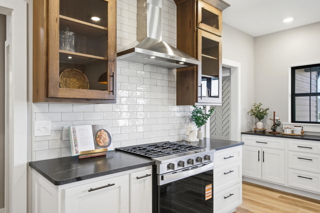 5321 SPARTINA, Columbia, MO 65203