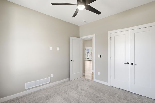 5321 SPARTINA, Columbia, MO 65203