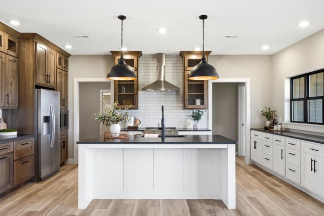 5321 SPARTINA, Columbia, MO 65203