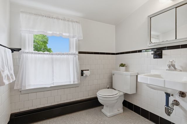 188 Glendale Road, Attleboro, MA 02703