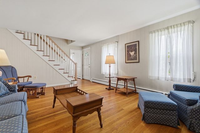 188 Glendale Road, Attleboro, MA 02703