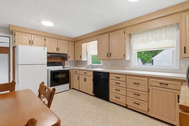 188 Glendale Road, Attleboro, MA 02703
