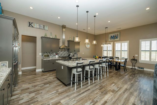 19206 Bloss Ave, Hilmar, CA 95324