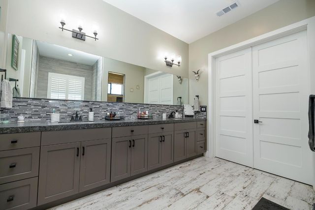 19206 Bloss Ave, Hilmar, CA 95324