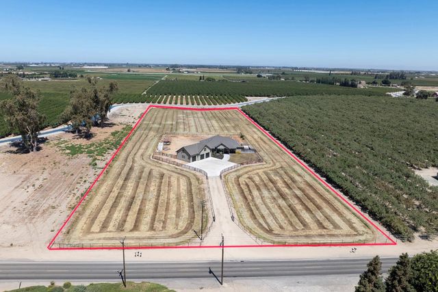 19206 Bloss Ave, Hilmar, CA 95324