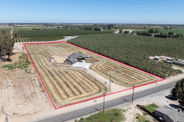 19206 Bloss Ave, Hilmar, CA 95324