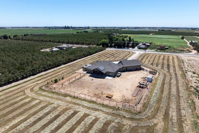 19206 Bloss Ave, Hilmar, CA 95324