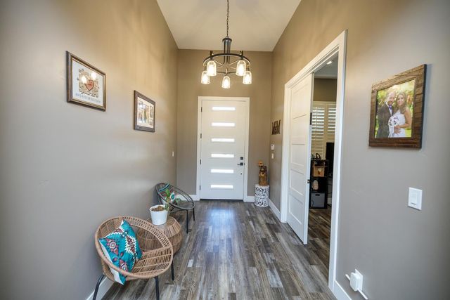 19206 Bloss Ave, Hilmar, CA 95324