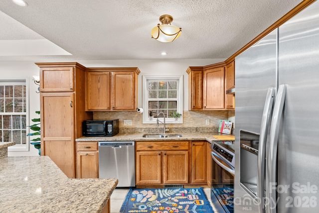 71 Captains Drive, Candler, NC 28715