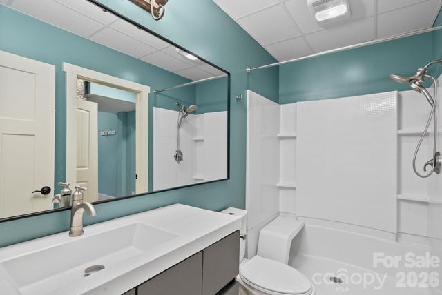 71 Captains Drive, Candler, NC 28715