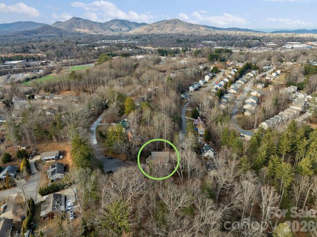 71 Captains Drive, Candler, NC 28715