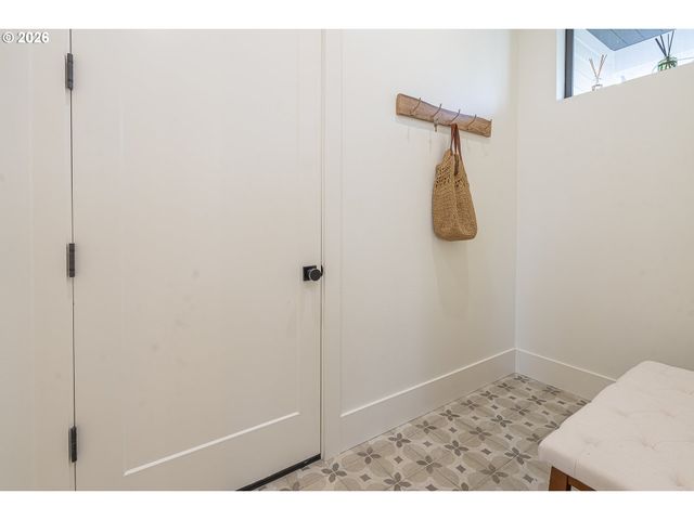 3302 FELTON St S, Salem, OR 97302