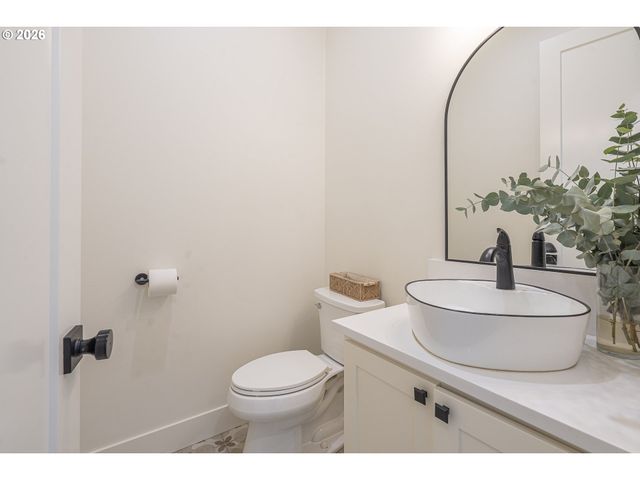 3302 FELTON St S, Salem, OR 97302