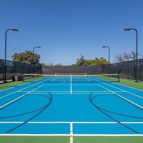 7421 S Aberdeen Drive, Cleburne, TX 76033