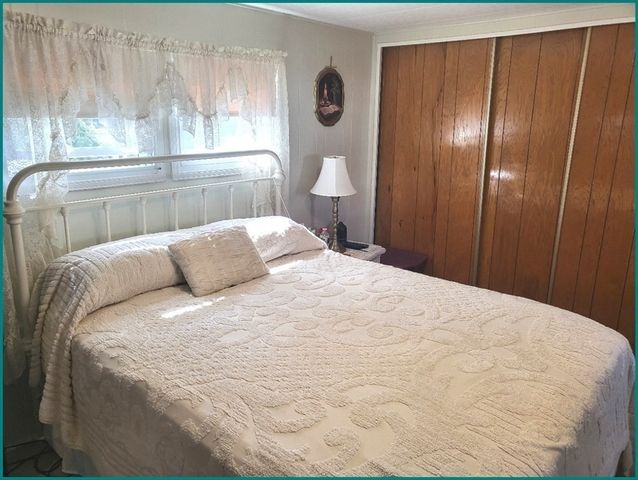 21 Parkwood Drive, Halifax, MA 02338