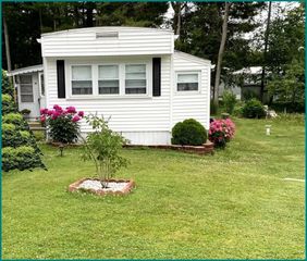 21 Parkwood Drive, Halifax, MA 02338