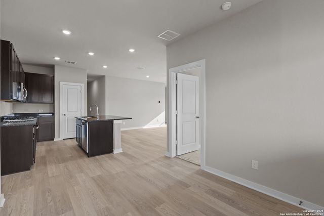 4727 Fireweed Court, San Antonio, TX 78263