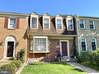 4831 CARRIAGEPARK RD, Fairfax, VA 22032