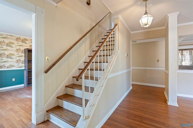 801 Mira Vista Drive SE, Huntsville, AL 35802