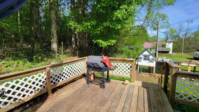 2012 Ackerson Creek Road, Mountain City, TN 37683