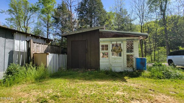 2012 Ackerson Creek Road, Mountain City, TN 37683