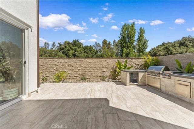 400 Riverbend, Lake Forest, CA 92630