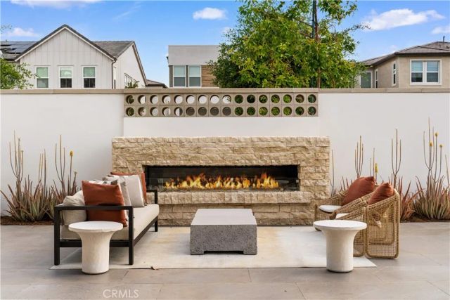 400 Riverbend, Lake Forest, CA 92630