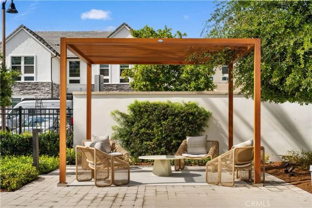 400 Riverbend, Lake Forest, CA 92630