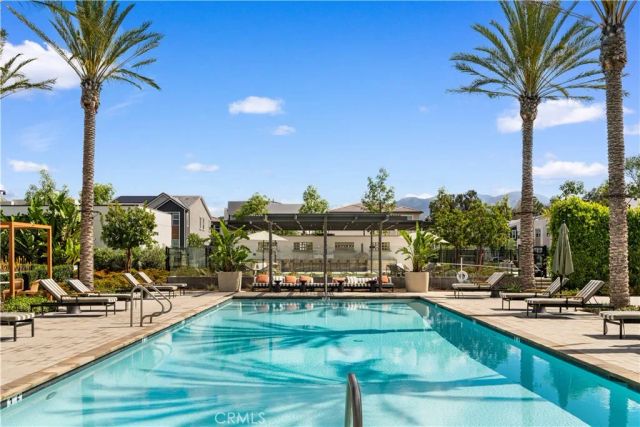400 Riverbend, Lake Forest, CA 92630