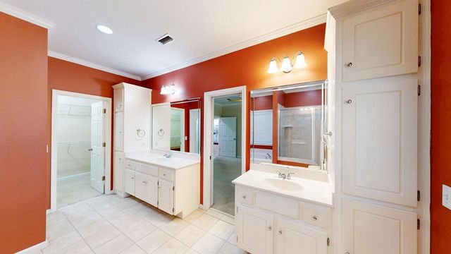 104 Orchard Circle, Dothan, AL 36305
