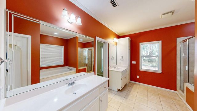 104 Orchard Circle, Dothan, AL 36305