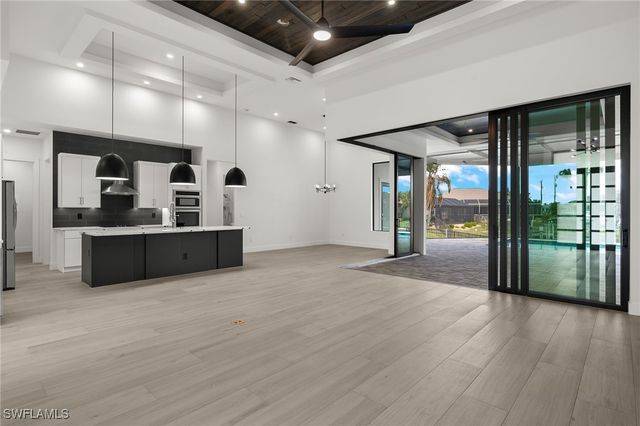 2835 SW 33rd ST, Cape Coral, FL 33914