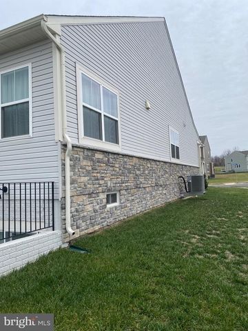 2156 BERWICK, Jeffersonton, VA 22724