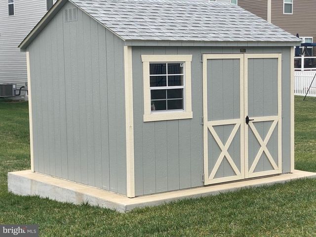 2156 BERWICK, Jeffersonton, VA 22724