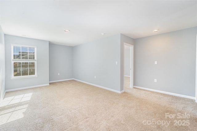 6020 Fort Bend Drive, Charlotte, NC 28214