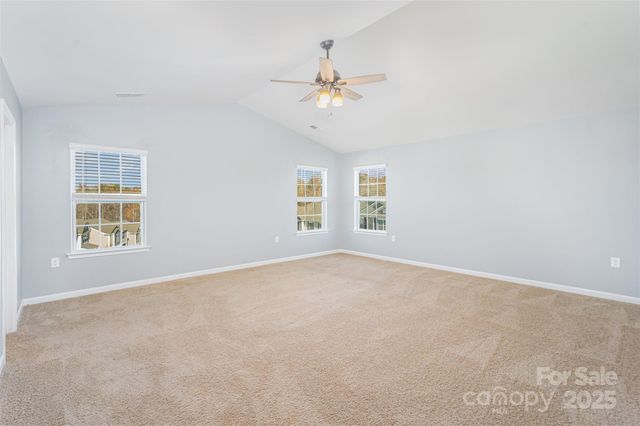 6020 Fort Bend Drive, Charlotte, NC 28214