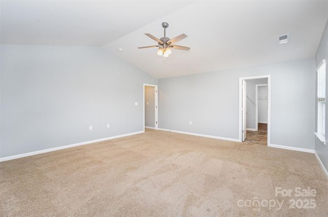 6020 Fort Bend Drive, Charlotte, NC 28214