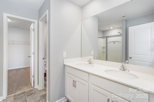 6020 Fort Bend Drive, Charlotte, NC 28214