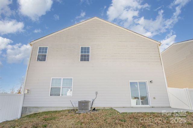 6020 Fort Bend Drive, Charlotte, NC 28214