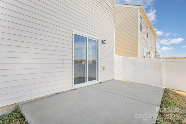 6020 Fort Bend Drive, Charlotte, NC 28214