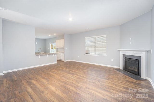 6020 Fort Bend Drive, Charlotte, NC 28214