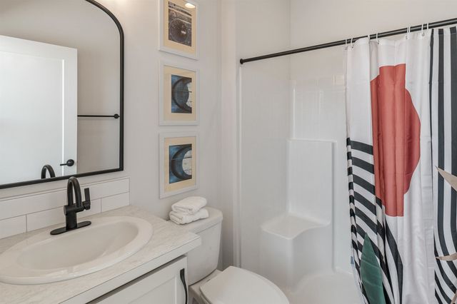 12213 N VALENCIA Ave, Spokane, WA 99218